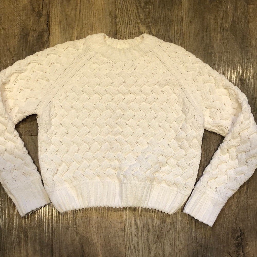 Kendall + Kylie Chunky Cable Knit Sweater